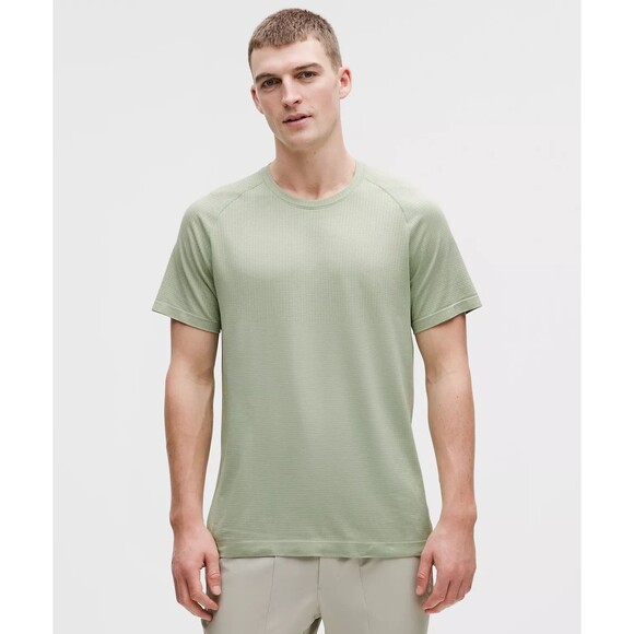 LULULEMON Metal Vent Tech Short Sleeve Shirt Tee Men Large Green Athletic
